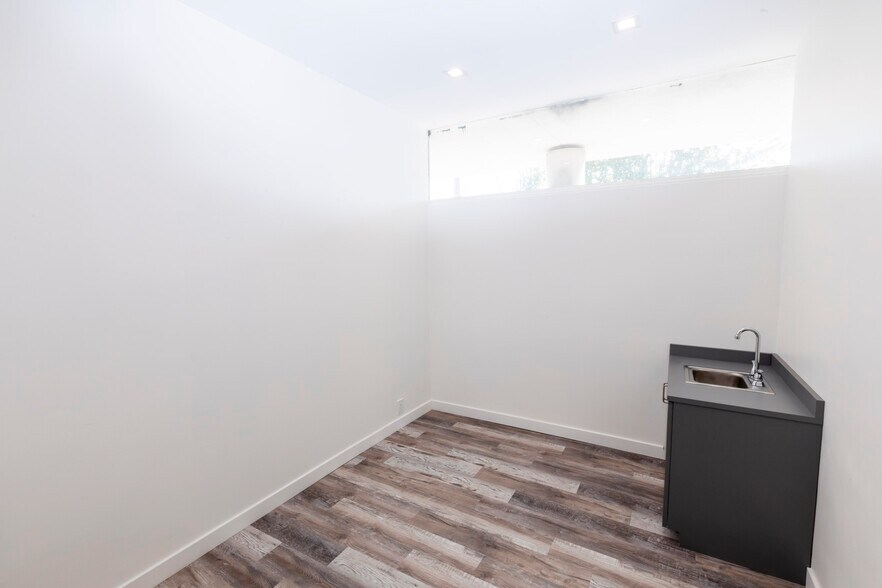 More Photos Of 2777 Pacific Ave, Long Beach Medical For Lease