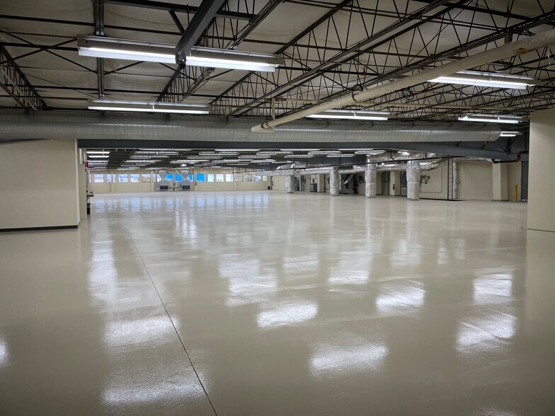 More Photos Of 2845 Wall Triana Hwy, Huntsville Warehouse For Lease