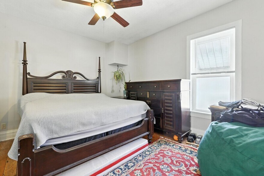 More Photos Of 9934-9936 Main St, Hebron Storefront Retail Residential For Sale