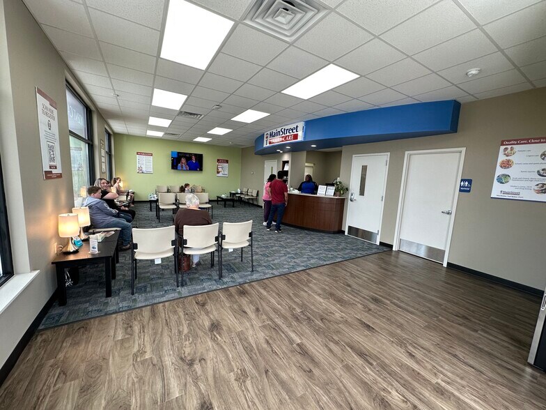 More Photos Of 1702 Ohio Ave N, Live Oak Medical For Sale