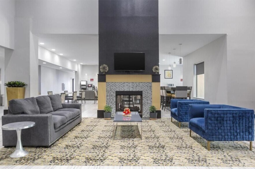 More Photos Of 13600 Hartman Ln, Walker Hotel For Sale