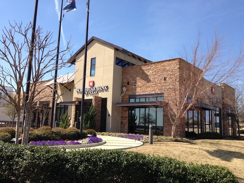 Primary Photo Of 1002 Texan Trl, Grapevine Bank For Sale