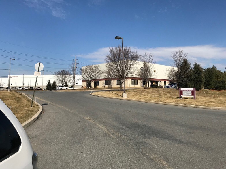 More Photos Of 7035 Schantz Rd, Allentown Distribution For Lease