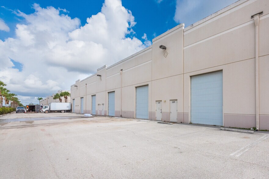 More Photos Of 9150 Belvedere Rd, Royal Palm Beach Warehouse For Lease