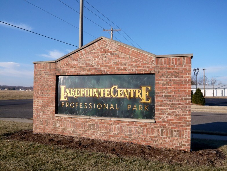 More Photos Of 715 Lakepointe Centre Dr, O'Fallon Unknown For Lease