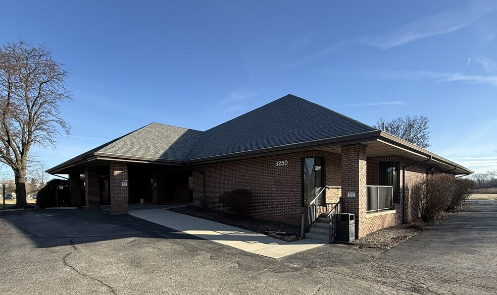 Primary Photo Of 3250 Middle Urbana Rd, Springfield Medical For Sale