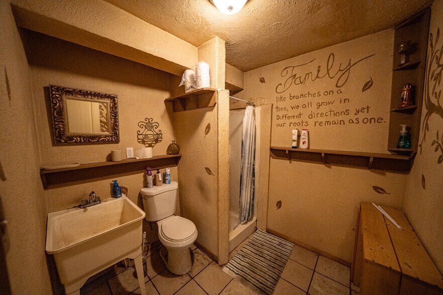 More Photos Of 10 Main S st, Pierce General Retail For Sale