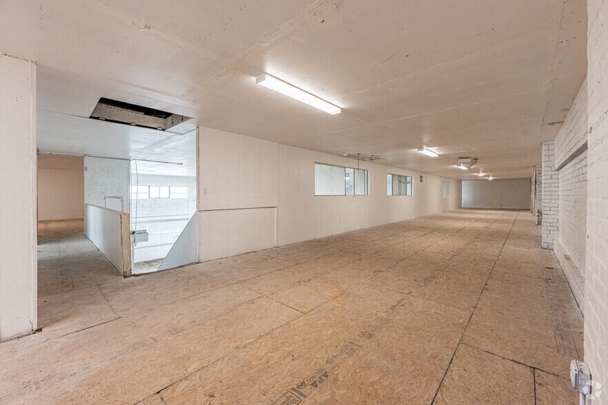 More Photos Of 3201-3215 S Broadway, Los Angeles Warehouse For Sale