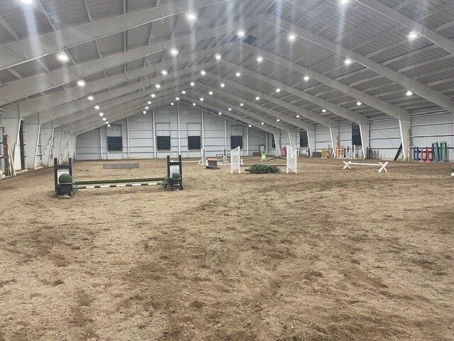 More Photos Of 55 Cox Neck Rd, Mattituck Horse Stables For Lease