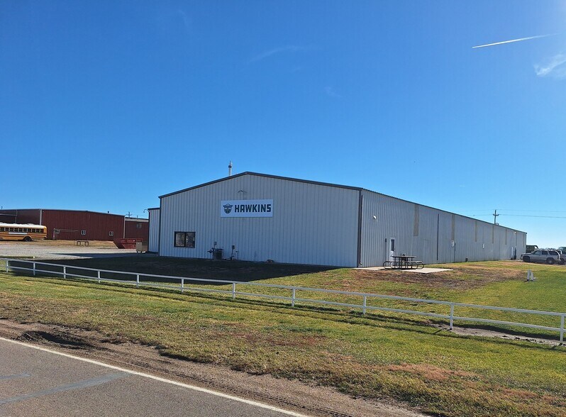 More Photos Of 2120 4th Ave, Holdrege Industrial For Sale