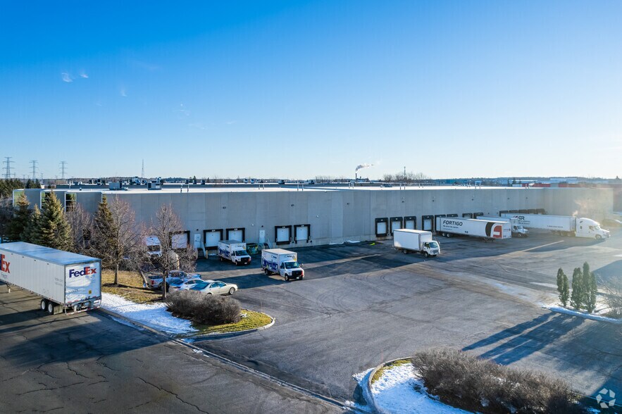 More Photos Of 2905 Swansea Cres, Ottawa Warehouse For Lease