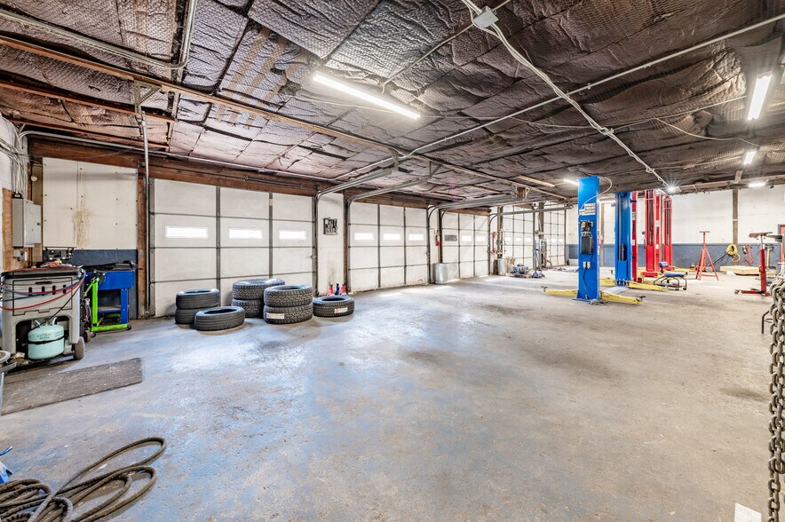 More Photos Of 1385 Greenbag Rd, Morgantown Industrial For Lease
