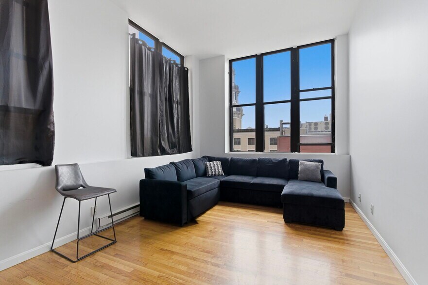 More Photos Of 281-285 Essex St, Lawrence Apartments For Sale