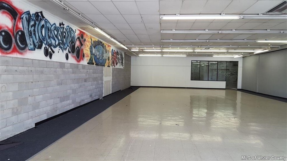 More Photos Of 3139 Highway 9W, Saugerties Unknown For Lease