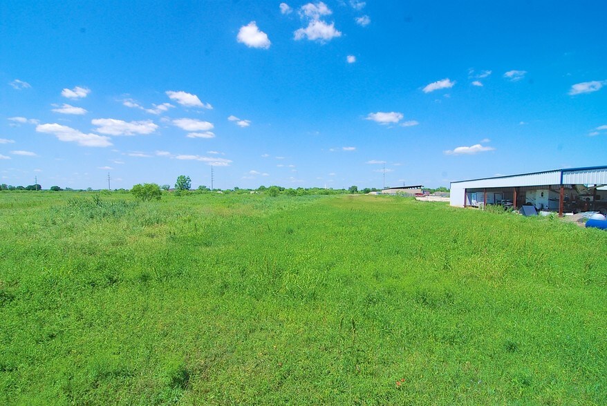 More Photos Of 1312 Weatherford Hwy, Granbury Land For Sale