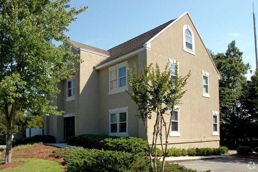 More Photos Of 2225 Ashley Crossing Dr, Charleston Office Residential For Lease