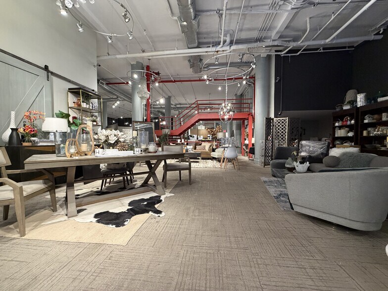 More Photos Of 44 W 24th St, New York Apartments For Lease