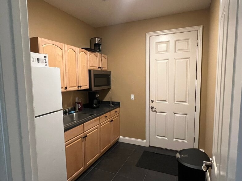 More Photos Of 3217 Corrine Dr, Orlando Office For Sale