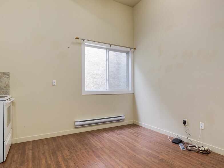 More Photos Of 122 5 St S, Lethbridge Apartments For Sale