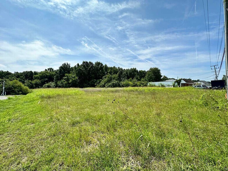 More Photos Of 2015 Pembroke Ave, Hampton Land For Sale