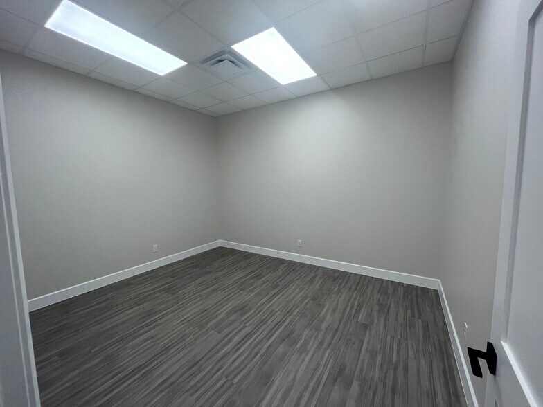 More Photos Of 21631 Rhodes Rd, Spring Unknown For Lease