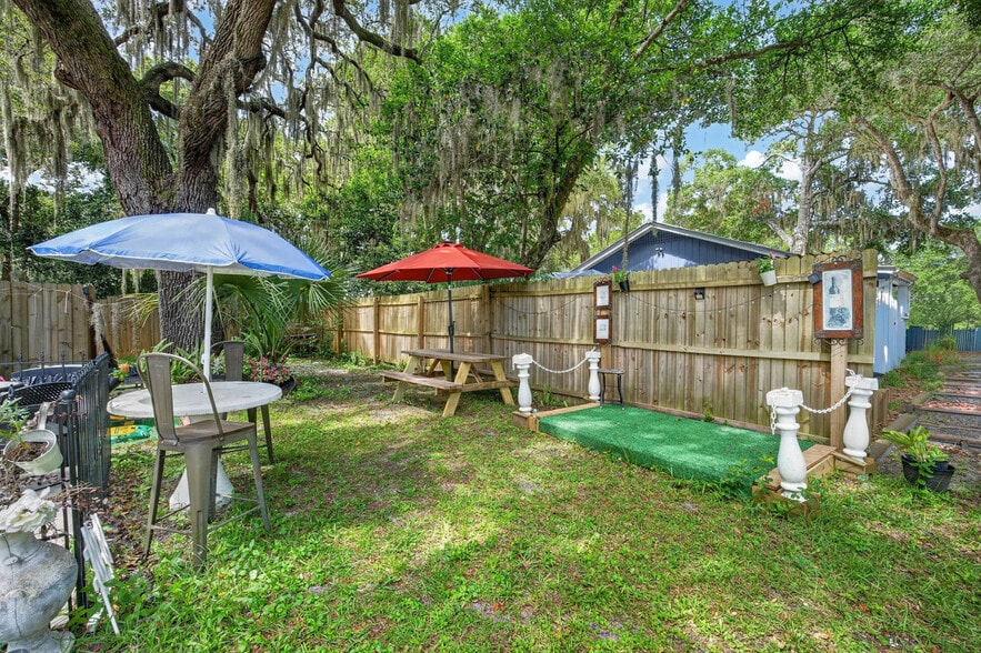 More Photos Of 3323 Saint Johns Ave, Palatka Restaurant For Sale
