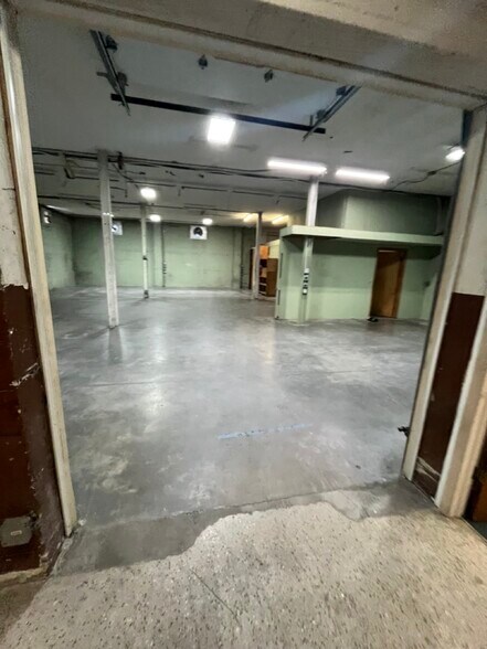More Photos Of 1028 W Washington St, Orlando Light Distribution For Lease