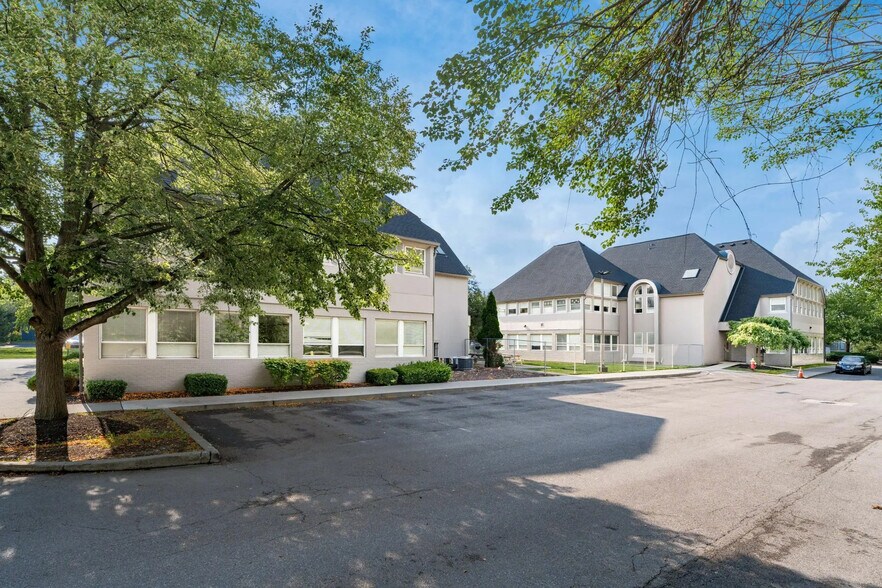 More Photos Of , Columbus Office For Sale