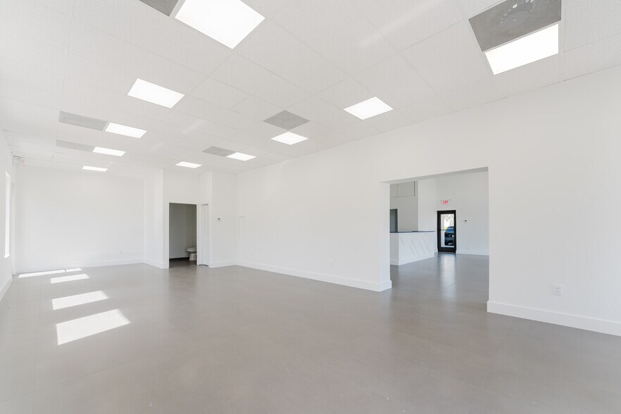 More Photos Of 3401 N Federal Hwy, Boca Raton Office For Lease