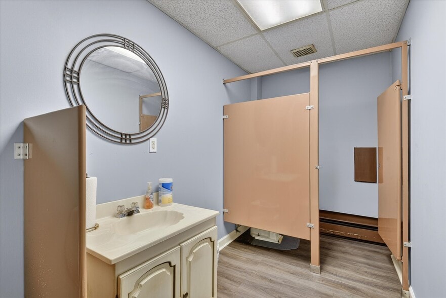 More Photos Of 4891 Van Epps Rd, Brooklyn Heights Warehouse For Sale