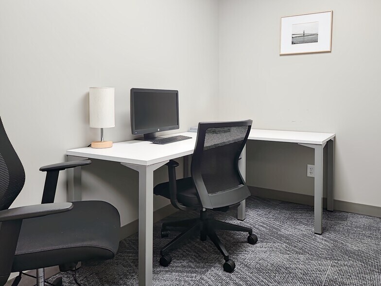 More Photos Of 3950 Sunforest Ct, Toledo Coworking Space