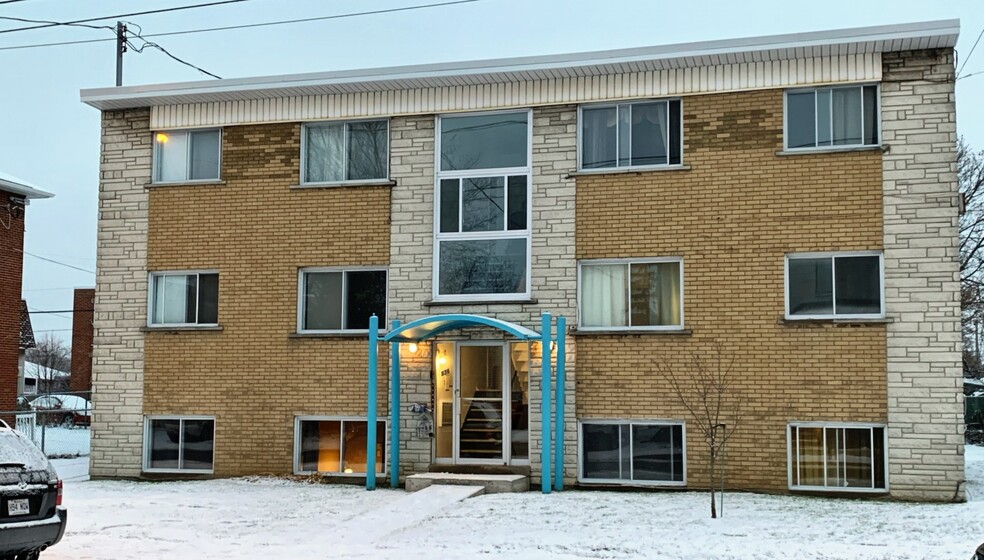 Primary Photo Of 336 Boul Curé-Poirier E, Longueuil Apartments For Sale