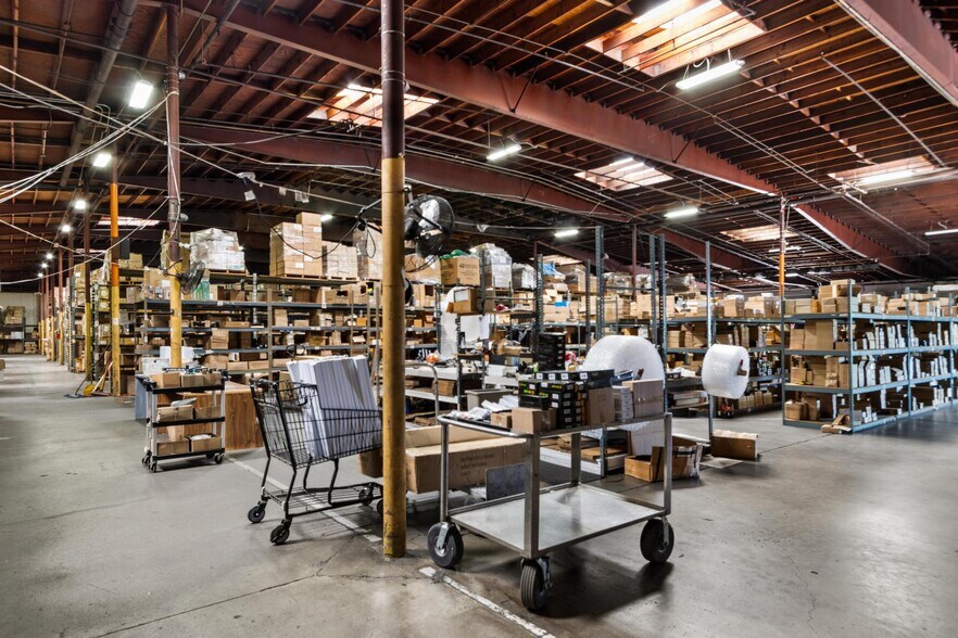 More Photos Of 6310 Corsair St, Commerce Manufacturing For Sale