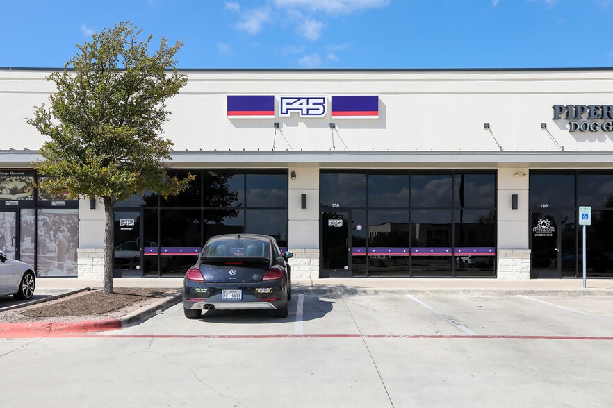More Photos Of 3200 Greenlawn Blvd, Round Rock General Retail For Lease