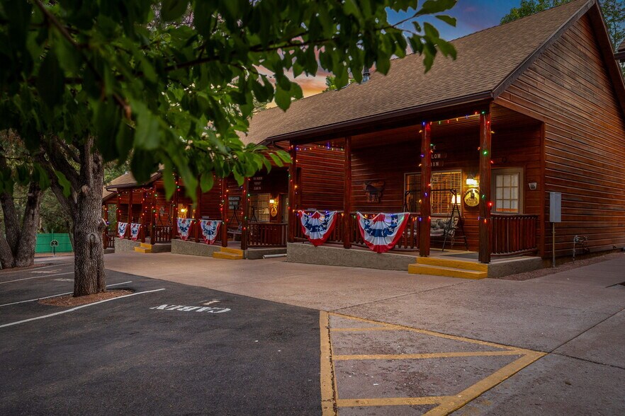 More Photos Of 1022 S Hunter Creek Dr, Payson Hotel For Sale