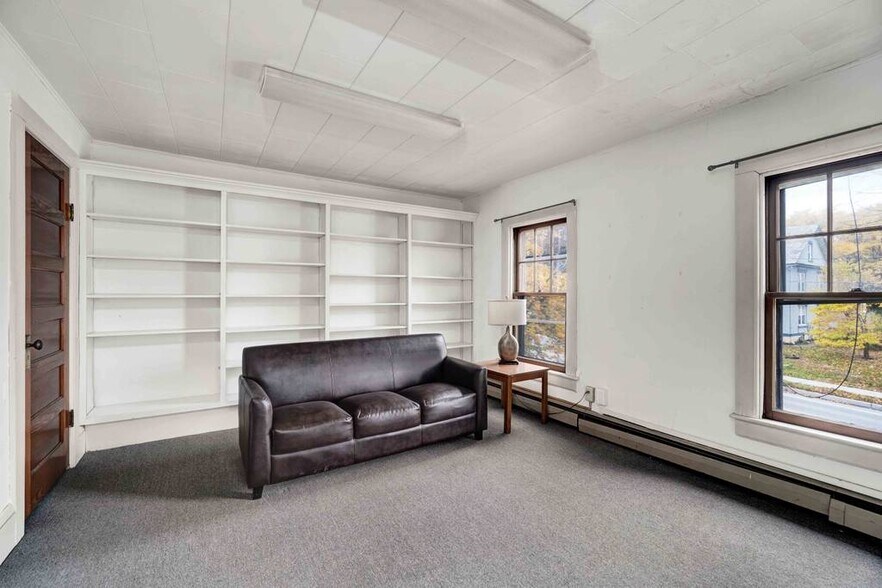 More Photos Of 10-12 Pearl St, Essex Junction Office Residential For Sale