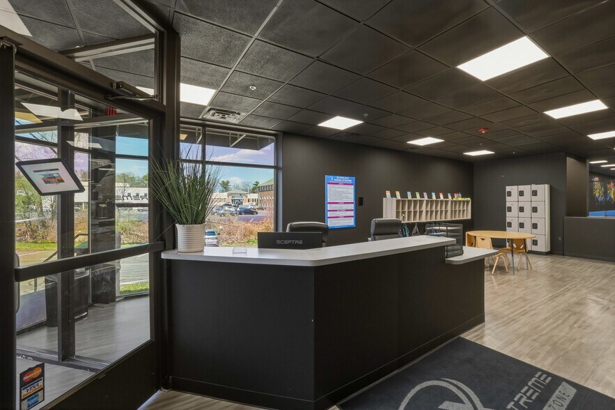 More Photos Of 1199 Silas Deane Hwy, Wethersfield General Retail For Lease