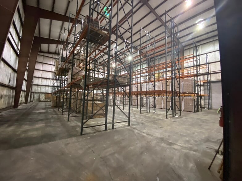 More Photos Of 103 Ella Ave, Shannon Warehouse For Sale