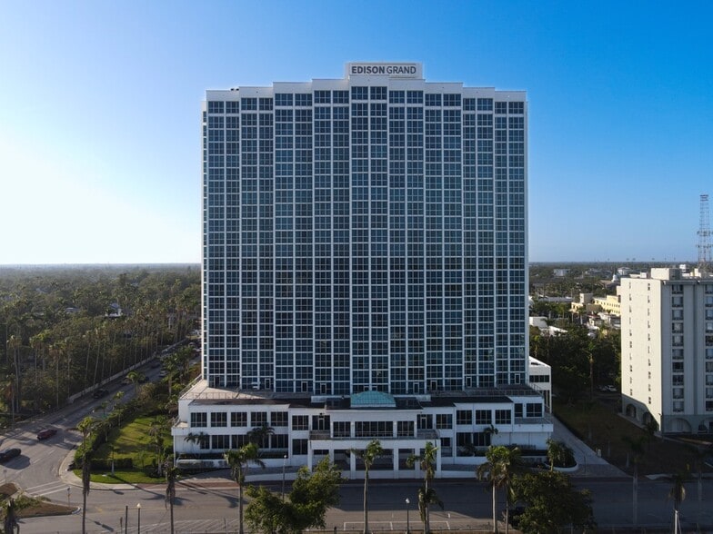 More Photos Of 2500 Edwards Dr, Fort Myers Apartments For Lease