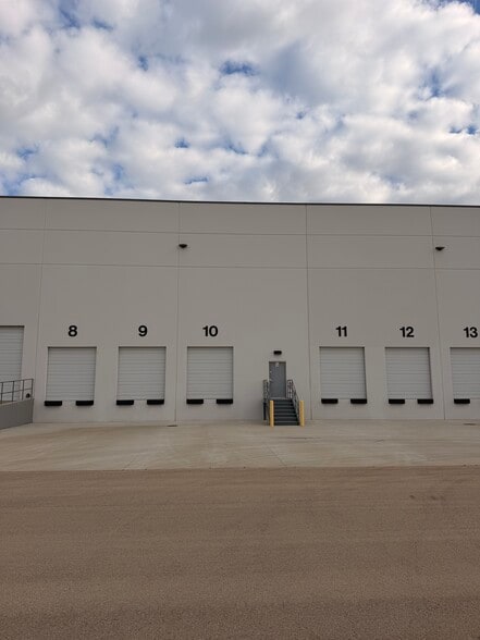 More Photos Of 1906 Smeed Pkwy, Caldwell Warehouse For Lease