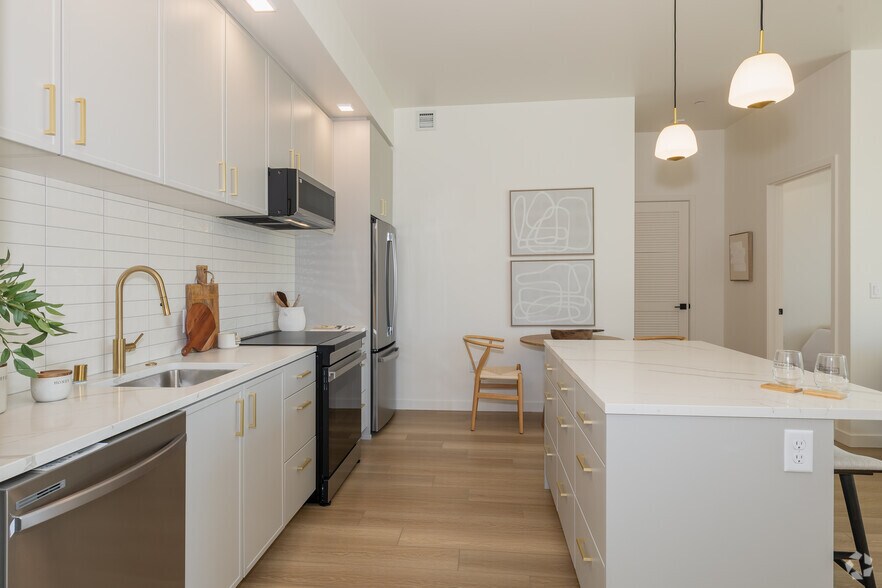 More Photos Of 1629 S St, Sacramento Apartments For Lease