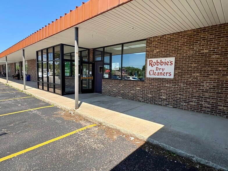 More Photos Of 1681 Benzie Hwy, Benzonia Convenience Store For Sale