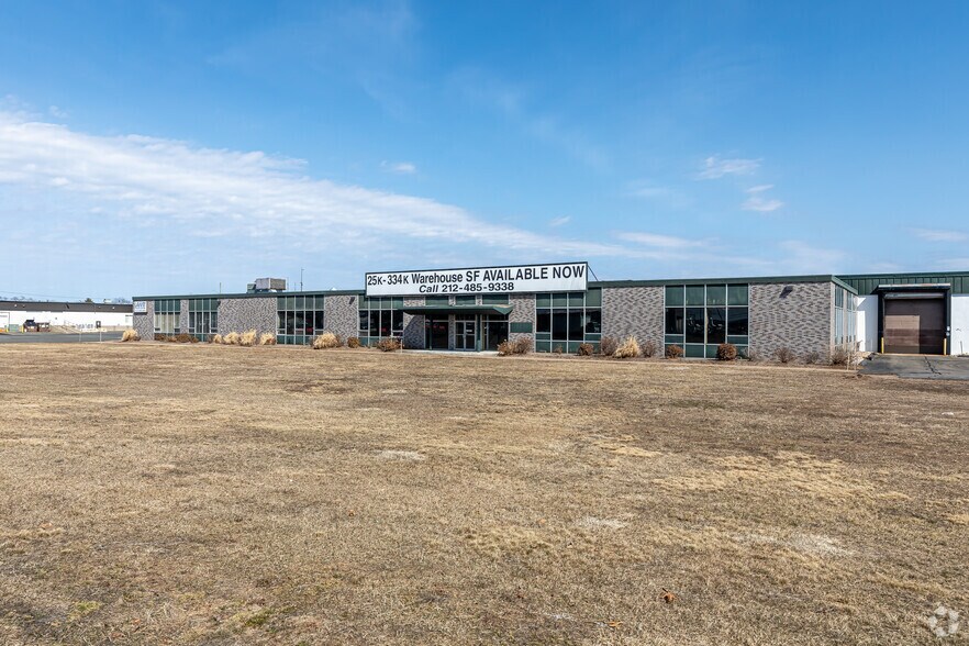 More Photos Of 295 Ella Grasso Tpke, Windsor Locks Warehouse For Lease