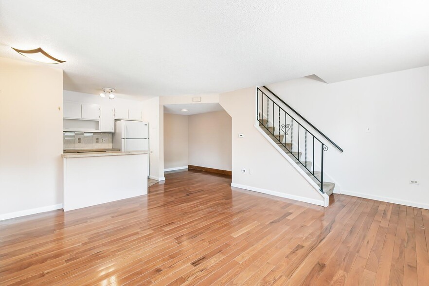 More Photos Of 1152 York St, Denver Apartments For Sale
