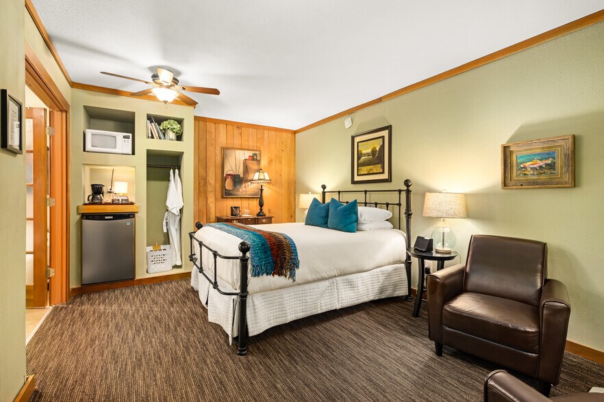 More Photos Of 49198 McKenzie Hwy, Vida Hospitality For Sale