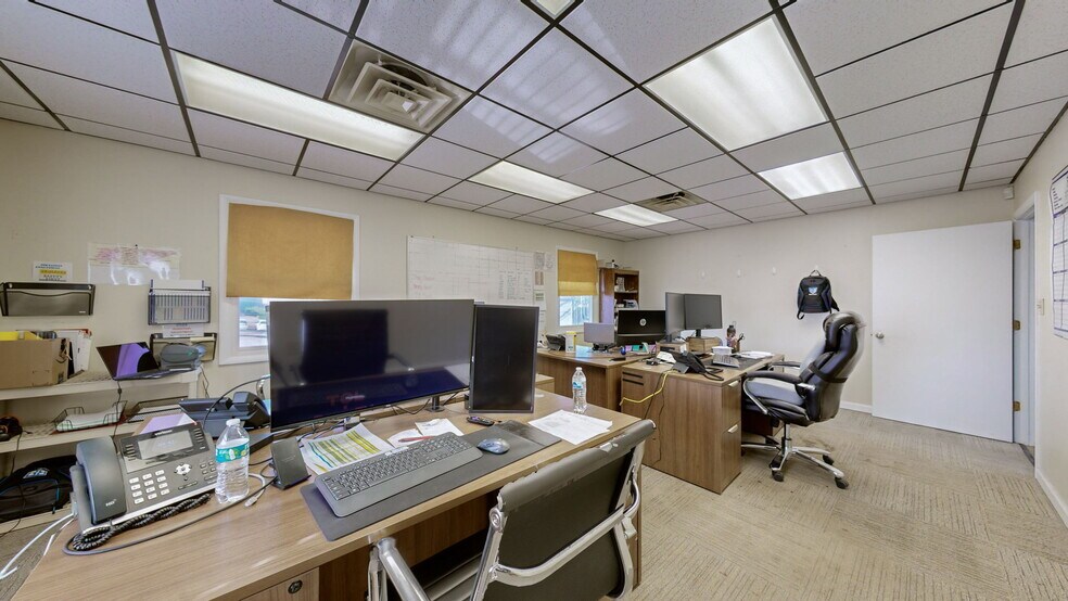 More Photos Of 405 Industrial Dr, Mount Juliet Warehouse For Sale