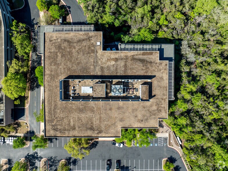 More Photos Of 6500 River Place Blvd, Austin Unknown For Lease