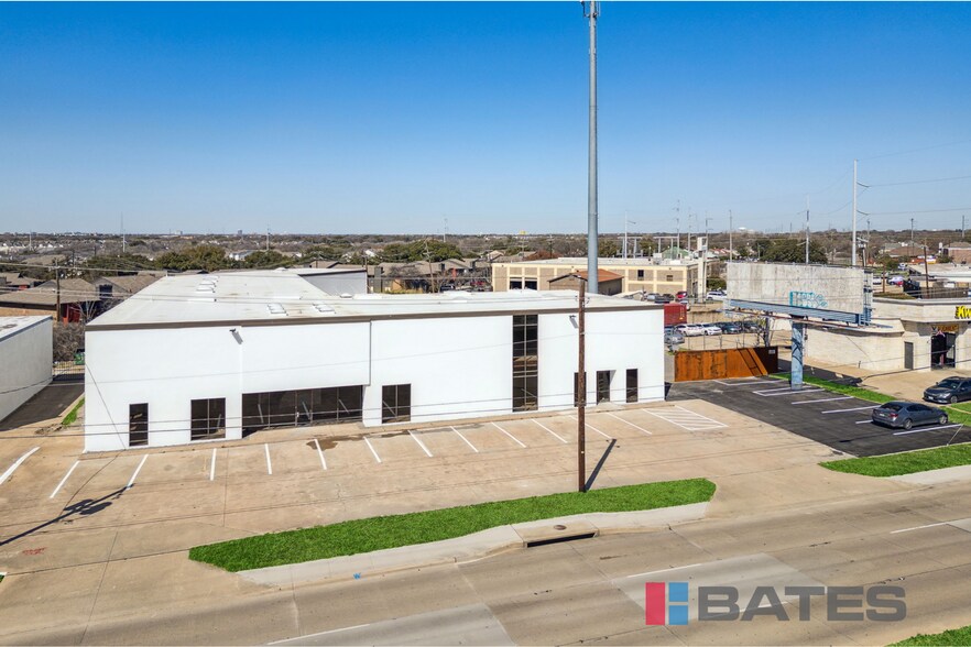More Photos Of 9525 & 9535 Skillman St, Dallas Showroom For Sale