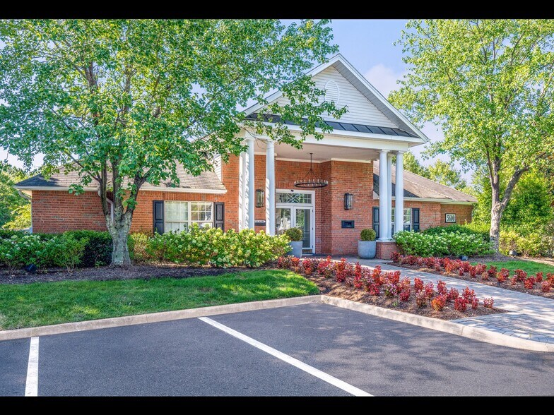 More Photos Of 5600 Salem Run Blvd, Fredericksburg Apartments For Sale