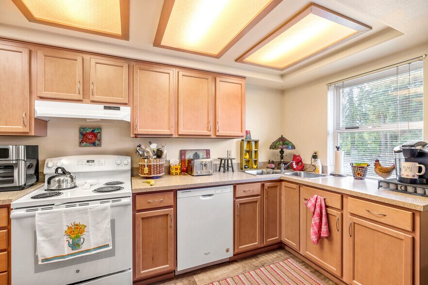 More Photos Of 5911 200th St SW, Lynnwood Apartments For Sale